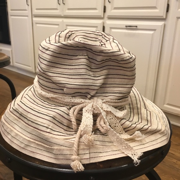 Summer hat - Picture 2 of 2